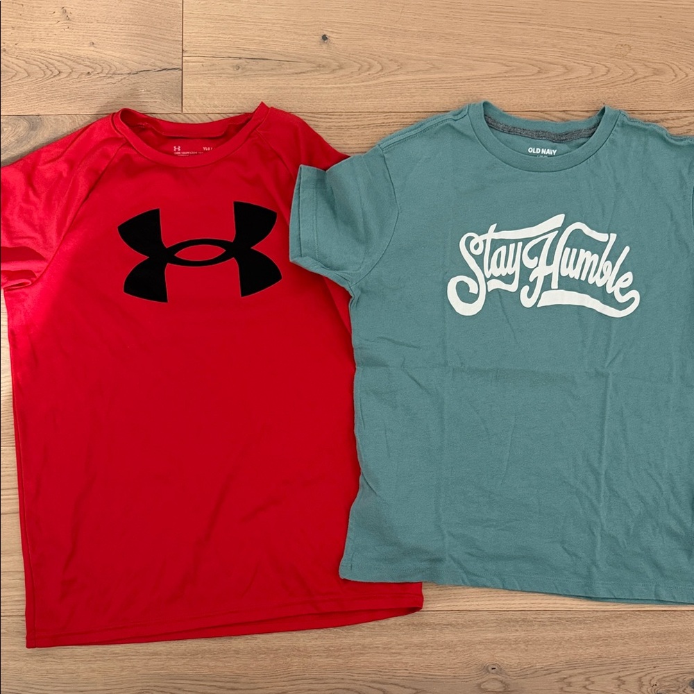 2 Kids T-Shirts size large